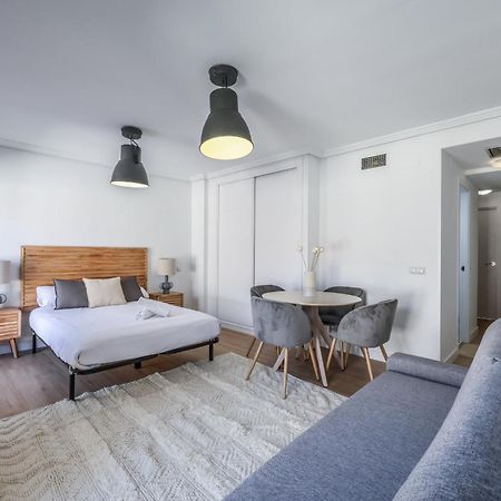 Atico Reformado Con Terraza En Lavapies Lägenhet Madrid Exteriör bild